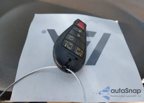 2016 Chrysler Town & Country Touring z USA, uszkodzony, nr VIN 2C4RC1BG8GR240198